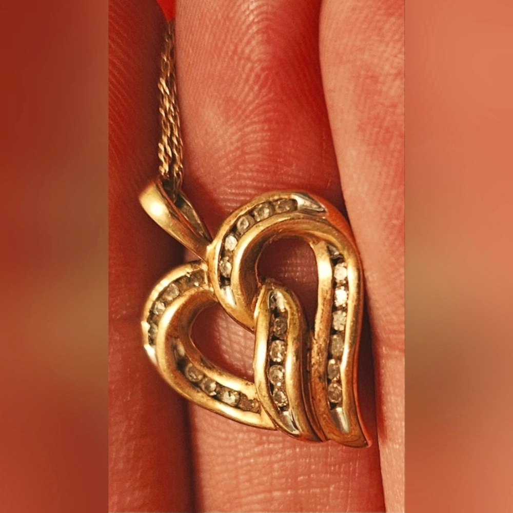 10KT Forever Diamond Yellow Gold Pave Diamond Twisted Heart Pendant Necklace 20" - Picture 10 of 16